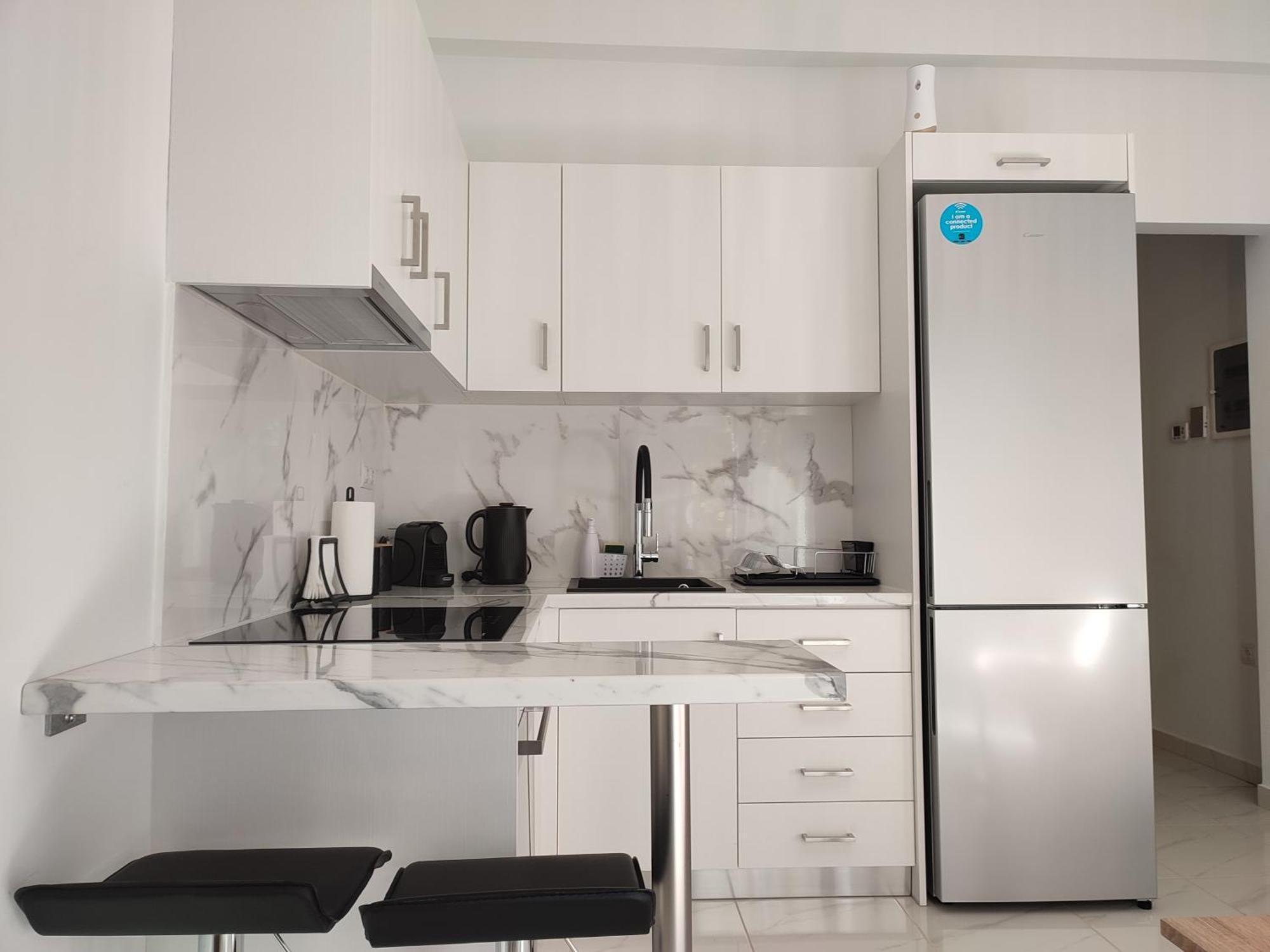 Elegant & Modern Apartment Near To Athens Riviera 比雷埃夫斯 外观 照片